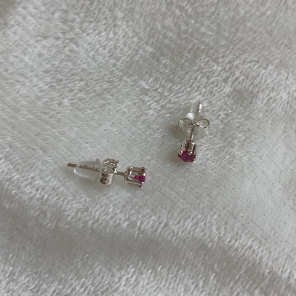 Hand crafted dainty ruby studs - Picture 5 of 16